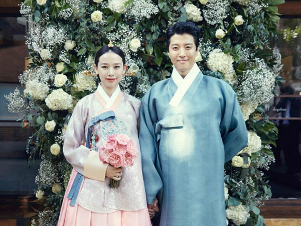 Ảnh cưới đẹp lung linh của "gã đa tình" Lee Dong Gun