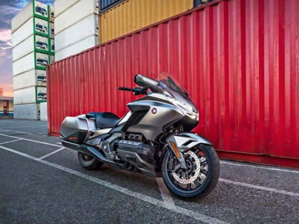 Honda Goldwing 2018 lộ ảnh chi tiết