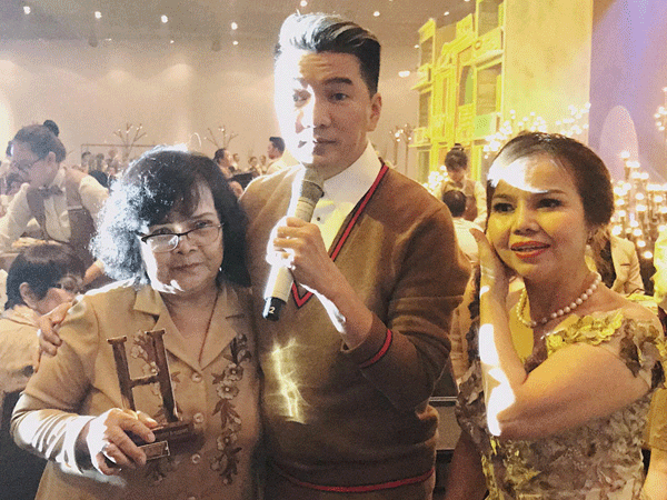 Mẹ Mr. Đàm nhắn con trai: "Những gì không phải, bỏ qua cho mẹ nha"