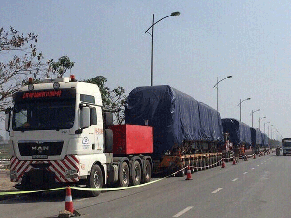 Đoàn tàu Cát Linh - Hà Đông thứ 2 về tới Hà Nội