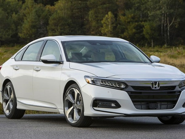 Honda Accord 2018 được công bố giá bán, đắt ngang ngửa Toyota Camry mới