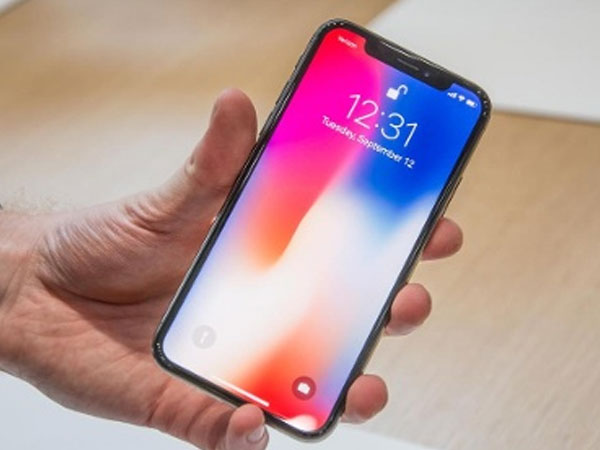 Samsung kiếm tiền từ iPhone X nhiều hơn Galaxy S8
