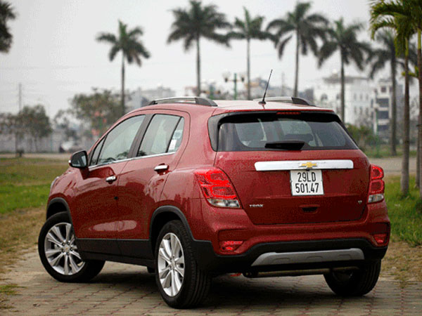 Chevrolet Trax đột ngột giảm giá gần trăm triệu đồng