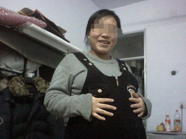 Mang thai 12 tháng không đẻ, sản phụ choáng váng khi nghe thông báo của bác sĩ