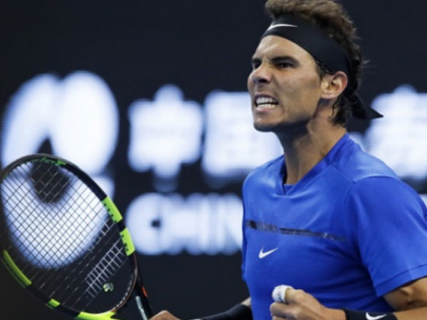 Nadal cứu hai match-point, thắng nhọc ngày ra quân ở Bắc Kinh