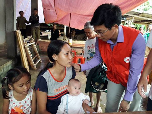 Sét đánh thẳng vào giường làm bố và con gái 4 tuổi tử vong khi đang ngủ
