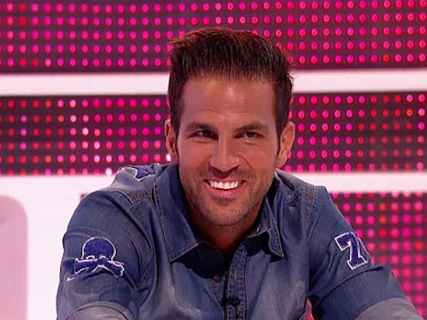 Fabregas thừa nhận ném pizza vào mặt Alex Ferguson