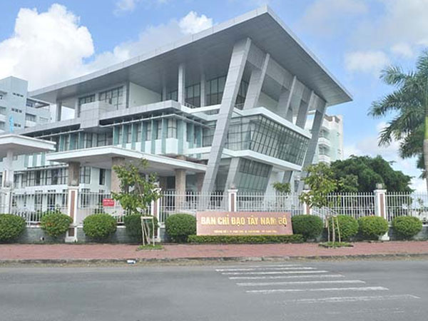 9X "thăng tiến thần tốc" Vũ Minh Hoàng không còn là cán bộ công chức