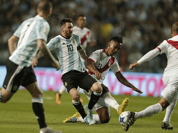 Hòa Peru, Argentina đứng trước nguy cơ bị loại khỏi World Cup 2018
