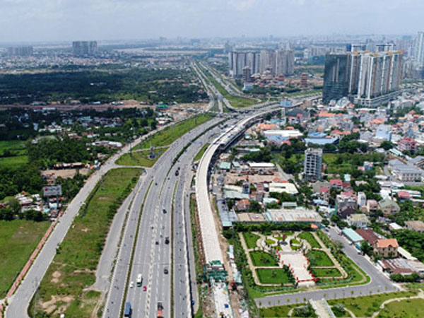 Khu Đông độc chiếm thị phần căn hộ, nhà đất Sài Gòn
