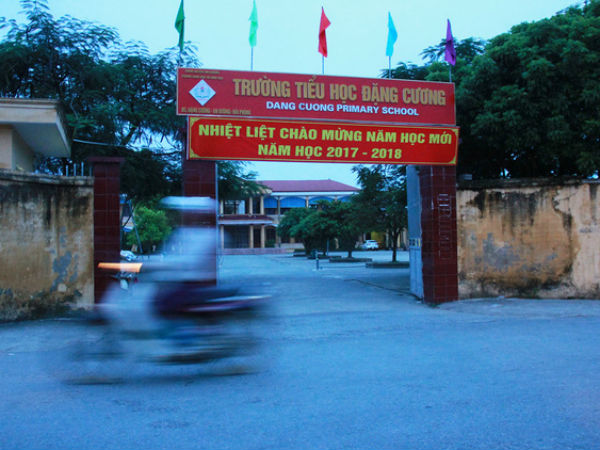 Phụ huynh đóng 228 triệu "cơ sở vật chất", trường đem... gửi ngân hàng