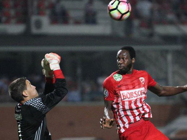 "Drogba mới" bị bắn chết