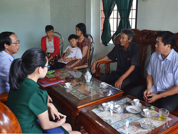 Đưa thi thể 2 ngư dân bị Philippines bắn chết về VN