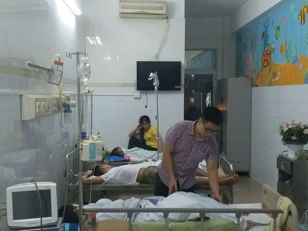 Học sinh lớp 7 bị bỏng ở trường học: “Con tôi vẫn hoảng loạn và sợ bị kỷ luật”