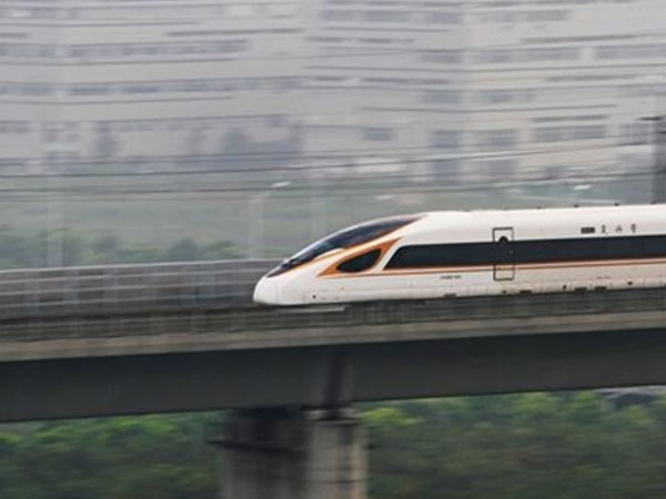 Trung Quốc ngập nợ vì tàu cao tốc nhanh nhất thế giới
