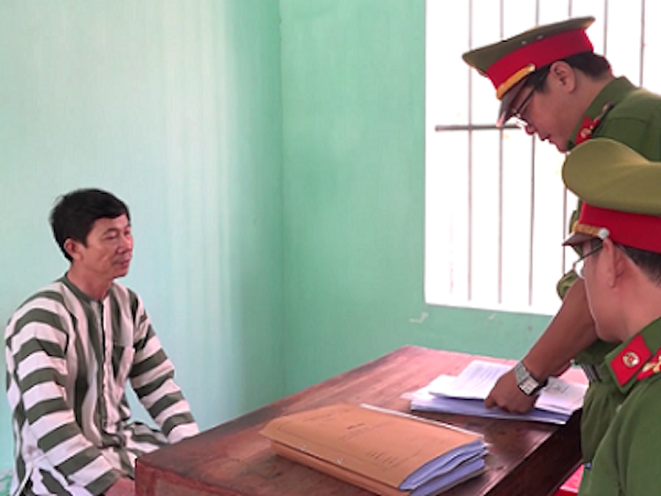 Trưởng phòng Thanh tra thuế Bình Định nhận tiền hối lộ như thế nào?