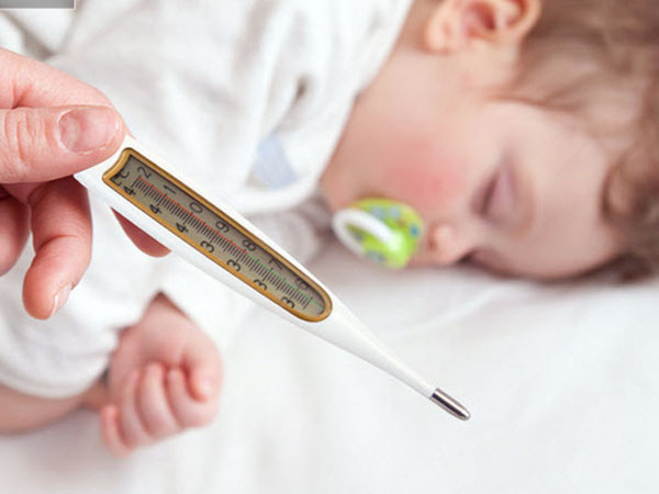 Sốt cao co giật có thật sự nguy hiểm?
