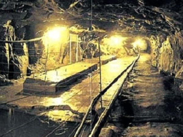 Triều Tiên có hơn 7.000 căn cứ quân sự ngầm