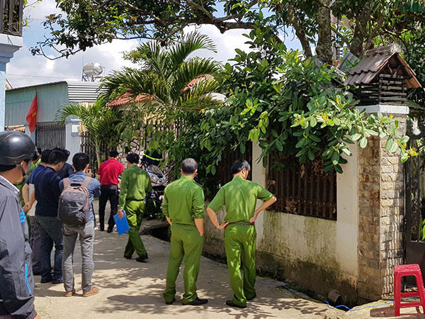 Một nhà dân bị cài mìn, phát nổ kinh hoàng lúc nửa đêm