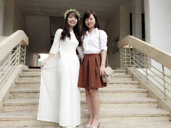 Nữ thủ khoa ĐH Sư phạm về quê chăn lợn: Hạng nhất trong trường nhưng ra đời mà thụ động thì cũng bằng không!