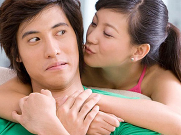 Chồng “khóc mếu” vì được “vợ yêu”