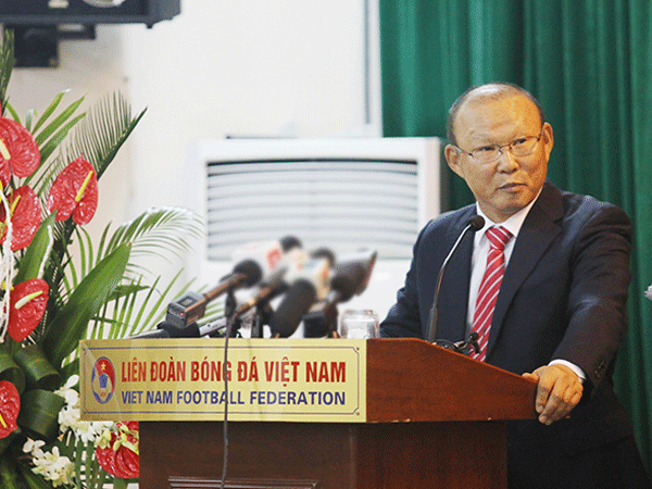 HLV Park Hang Seo ra lệnh cấm đầu tiên với ĐT Việt Nam