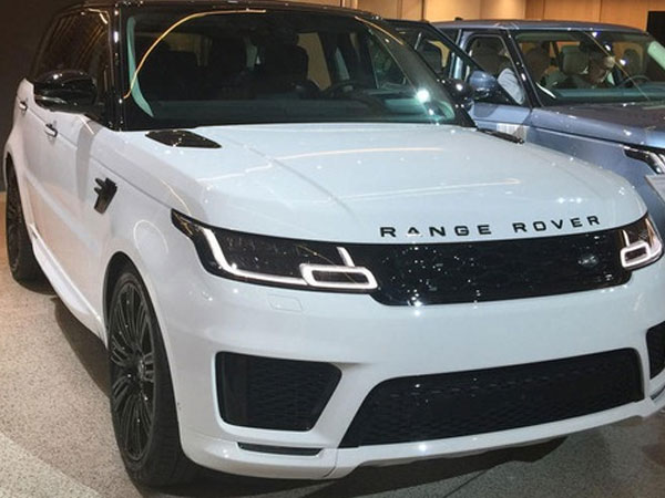 Lần đầu chiêm ngưỡng vẻ đẹp "bằng xương, bằng thịt" của Range Rover Sport 2018