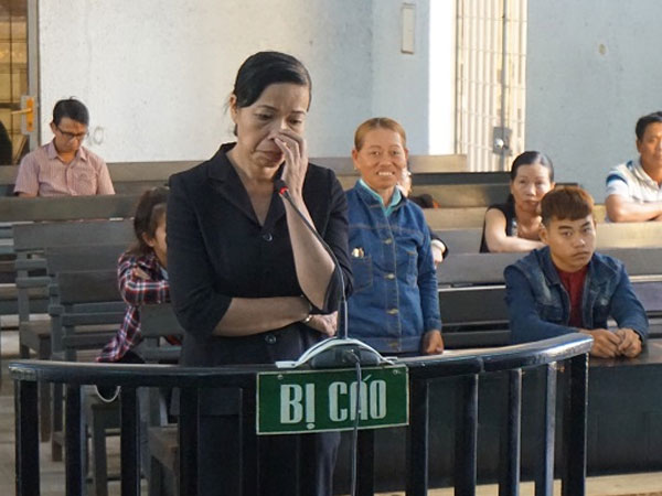 Xét xử nữ Phó chánh án nhận hối lộ