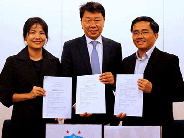 Bất ngờ với lý do HLV Chung Hae Seong đồng ý về HAGL