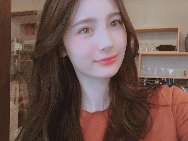 Cô bạn người Nga "chiếm sóng" MXH Hàn vì xinh đẹp giống hàng loạt idol