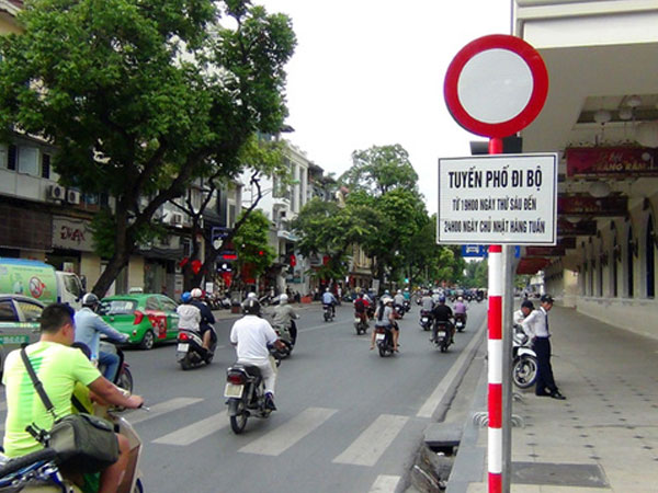 Hà Nội cấm ô tô hoạt động hàng loạt tuyến phố quanh Hồ Gươm