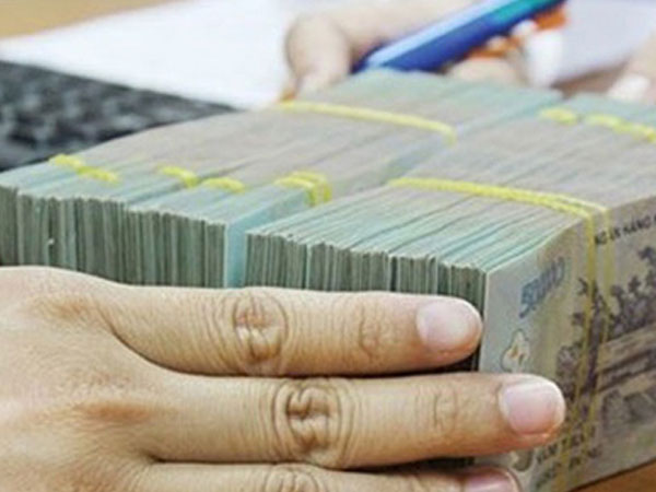 Nhân viên ngân hàng ở Sài Gòn bị tống tiền vì "danh sách mật"