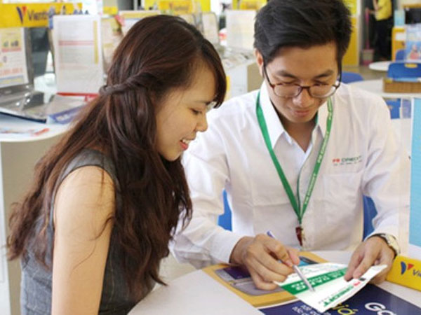 Vay tiền chi tiêu không cần thế chấp: Lãi suất tăng cao tới mức nào?