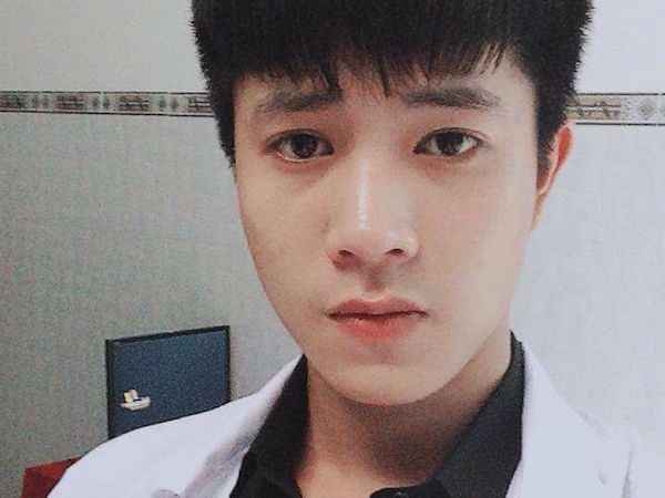 Chàng "bác sĩ" Khánh Hoà bất ngờ nổi tiếng sau 1 tấm ảnh bức xúc vì bị đố kỵ
