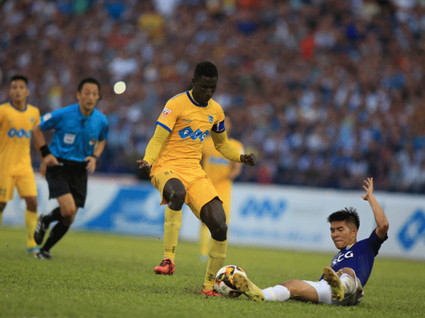 FLC Thanh Hoá đánh rơi chiến thắng trong trận chung kết sớm của V-League