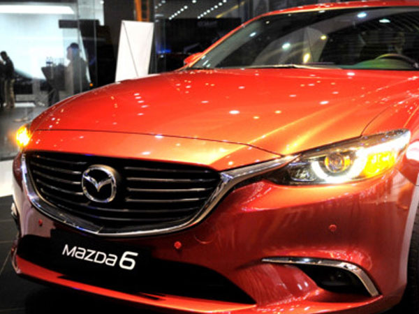 Mazda 6 xuống giá 100 triệu, quyết đấu Toyota Camry