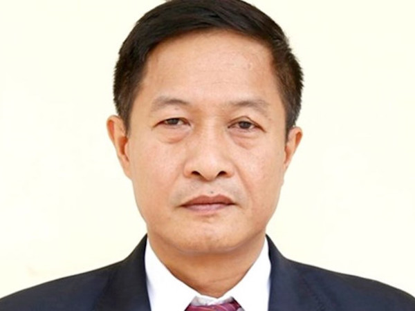 Giám đốc sở tát tài xế xin từ chức