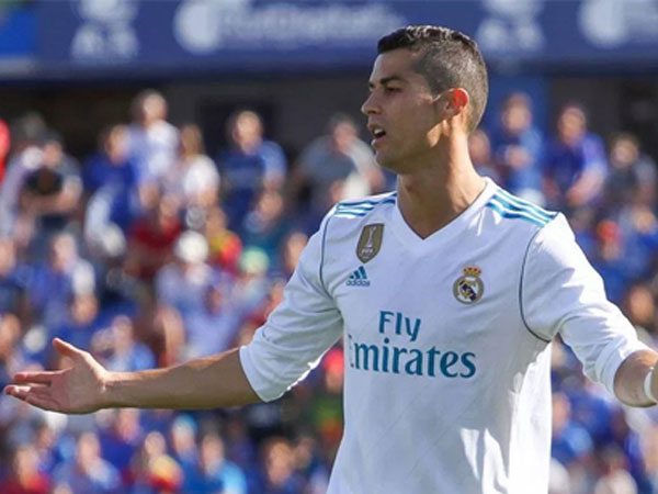 Ronaldo từ chối trả thêm thuế, Marcelo bị tố ra tòa