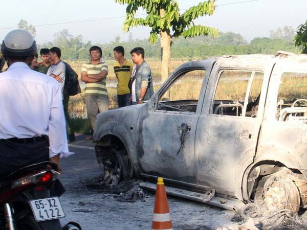 Vụ đốt ô tô ở Hậu Giang: Chấn động bản “hợp đồng” giết người tình của cha