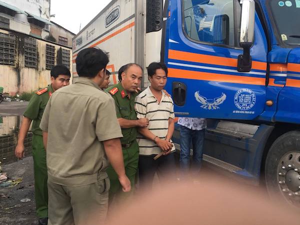 Hỗn chiến ở chợ đầu mối Thủ Đức, tài xế bị đâm tử vong