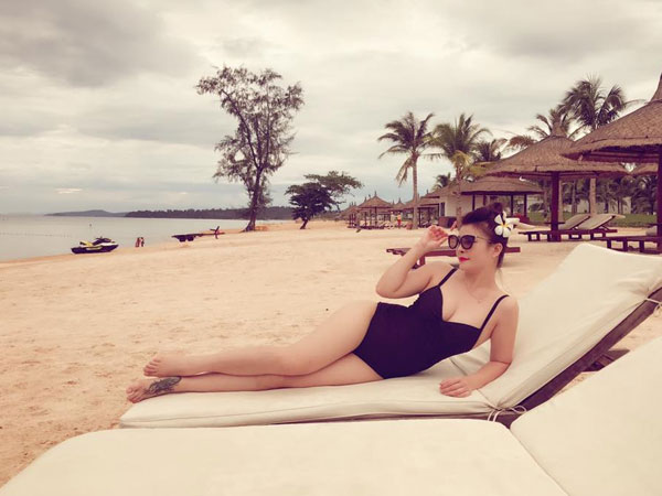 Vẻ nóng bỏng của diễn viên "đanh đá nhất màn ảnh" Kim Oanh