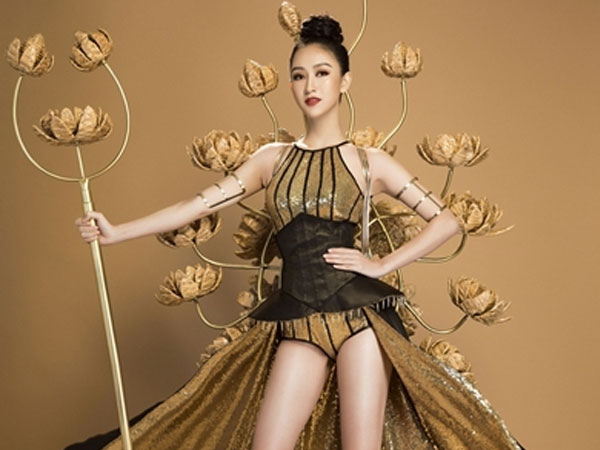 Hà Thu mặc trang phục dân tộc 15 kg thi Miss Earth