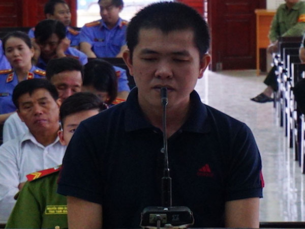 Người mẹ tự tử sau cuộc gọi thú nhận giết người của con trai