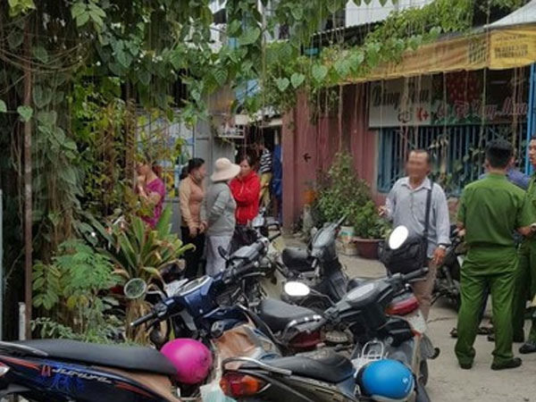 TP.HCM: Xông vào tận nhà đâm nạn nhân 9 nhát để cướp