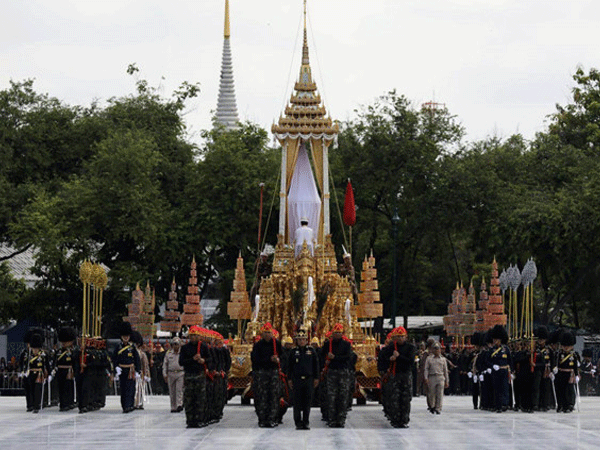 Người Thái lên kế hoạch dự lễ hỏa táng Vua Bhumibol