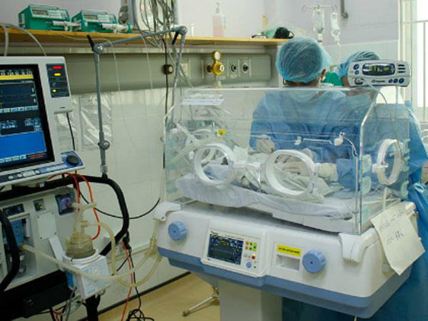 TP.HCM: Chủ quan không khám thai định kỳ, sản phụ đến bệnh viện thì em bé đã lọt ra gần hết người
