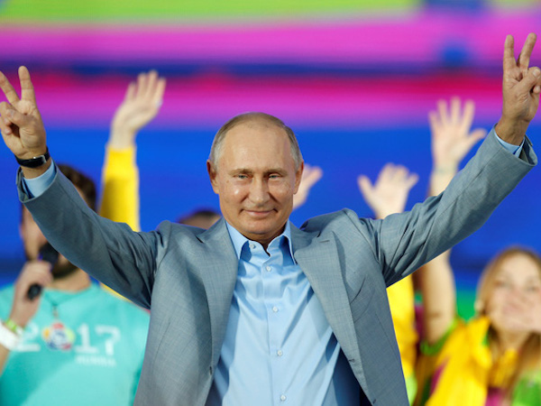 Tổng thống Putin tiết lộ thứ khủng khiếp hơn bom hạt nhân