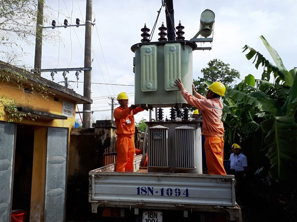 Giá điện sẽ tăng vô lý nếu dừng thị trường phát điện cạnh tranh