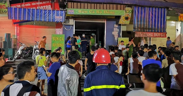 Cháy kiot chân toà nhà, hàng trăm người dân chung cư Kim Văn - Kim Lũ hoảng hốt tháo chạy