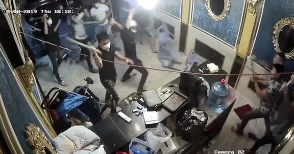 Bắt nhóm giang hồ ngang nhiên đập phá, 'cuỗm' túi xách chứa 200 triệu đồng tại nhà hàng ở Sài Gòn